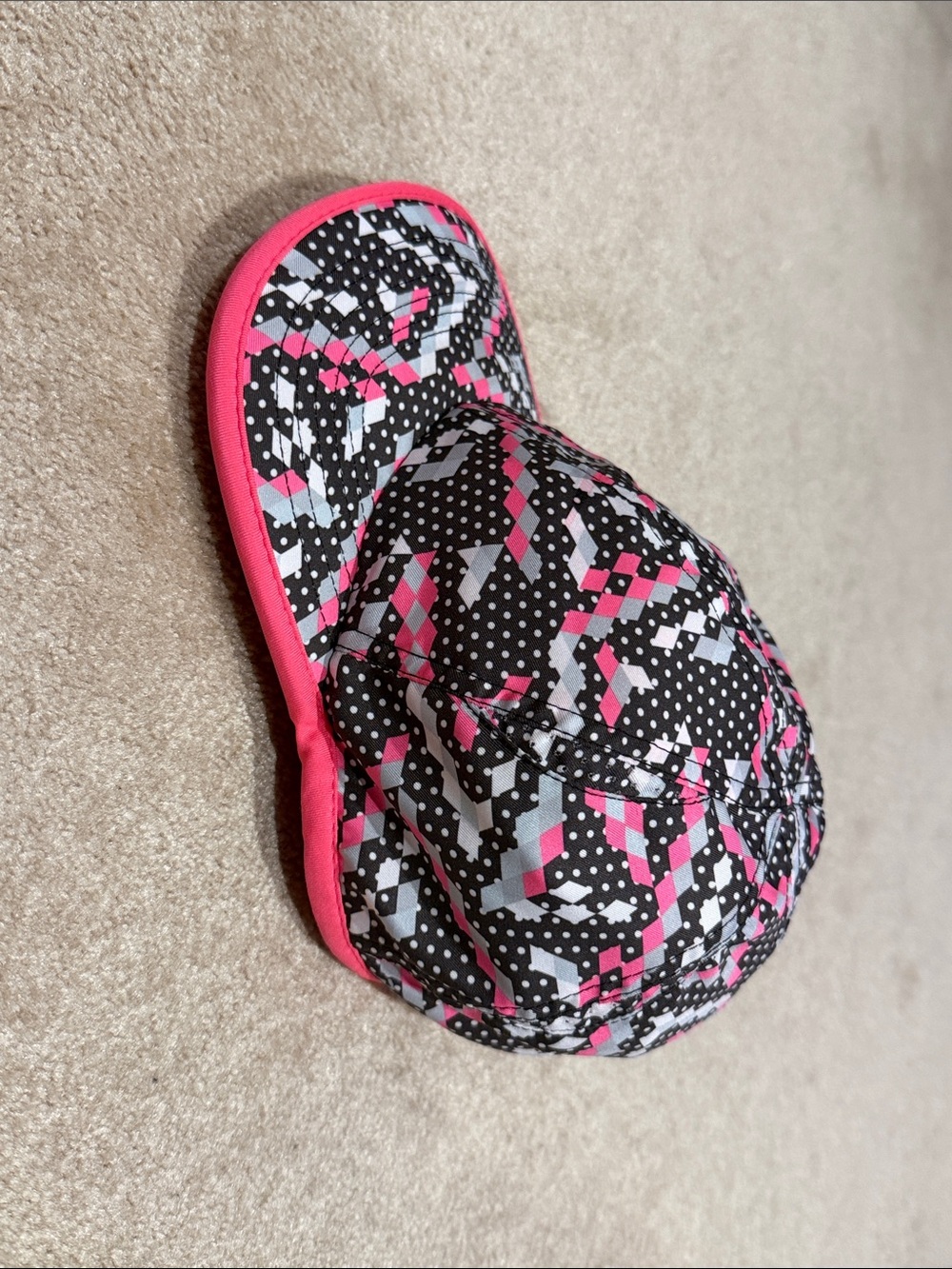 Nike Kids Black & Pink Patterned Baseball Cap